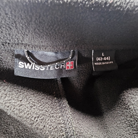 Swiss Tech Green Jacket with Stand-Up Collar - Picture 5 of 5